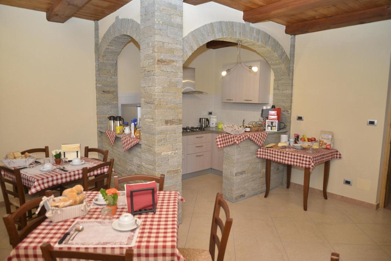Agriturismo Ai Prüsot Bagnolo Piemonte Exterior foto