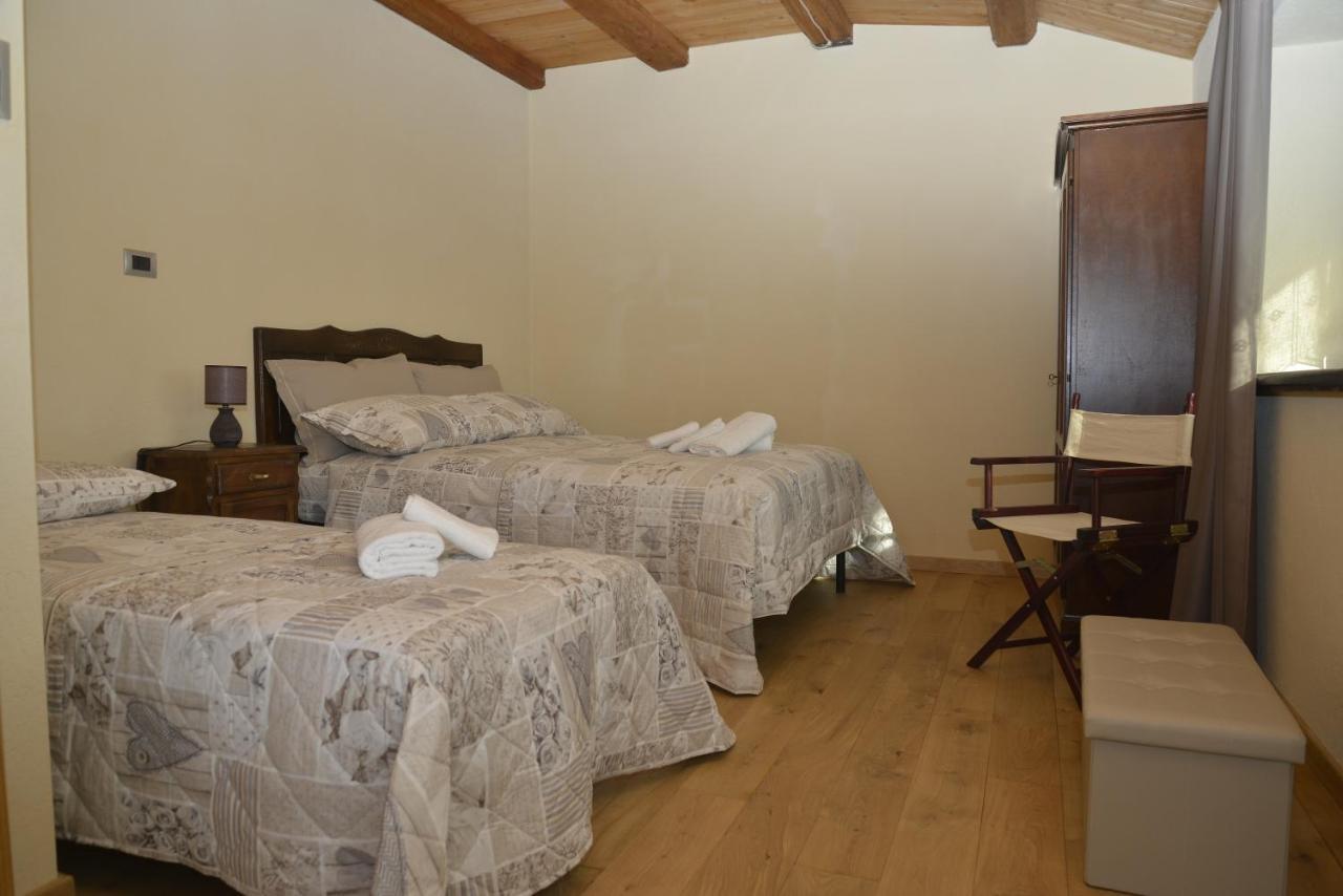 Agriturismo Ai Prüsot Bagnolo Piemonte Exterior foto