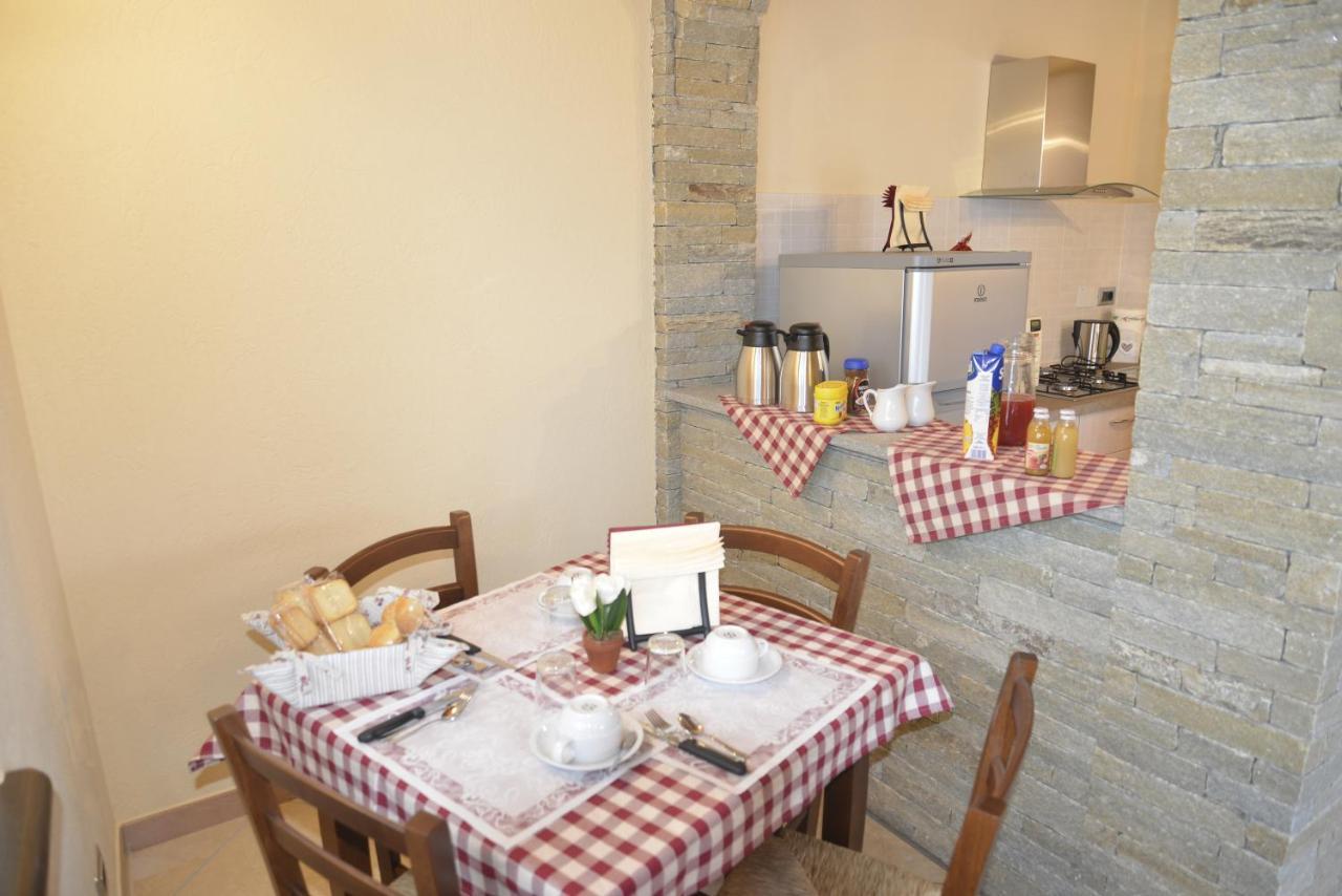 Agriturismo Ai Prüsot Bagnolo Piemonte Exterior foto